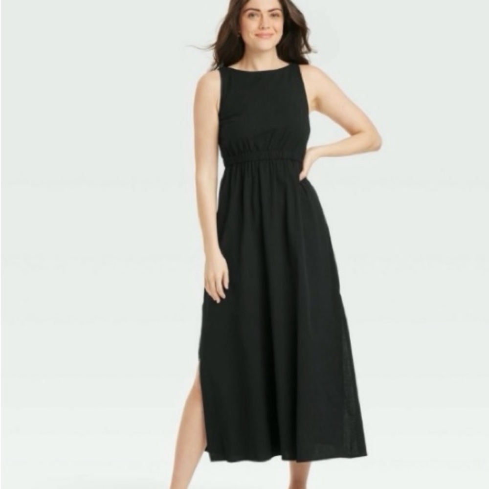 Black Sleeveless Maxi Dress